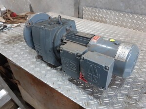 Getriebemotor 0,37 kW 5,4 U/min B5 gebraucht B17489