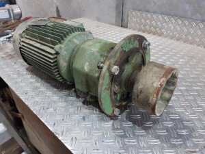 Gear motor 5.5 kW 179 rpm B5 used B17491