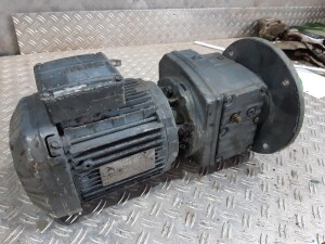 Geared motor 1.1 kW 27 rpm B5 used B17492