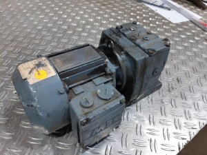 Getriebemotor 0,37 kW 88 U/min B3 gebraucht B17499