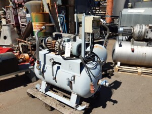 Vacuum pump 2.2 kW 106 m3h  used B17502