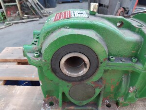 Gear motor 3 kW 29 rpm B3 used B17518