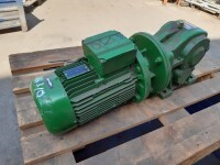 Gear motor 3 kW 29 rpm B3 used B17518