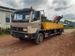 LKW mit Pritsche und Ladekran  gebraucht B17546