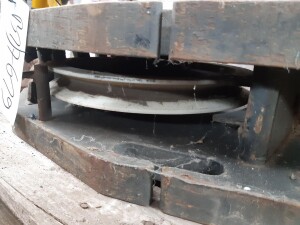 Crane bottle t used B17619