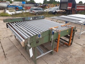 Roller conveyor approx. 2 x 2.5 m, used B17671