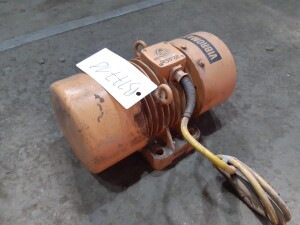Vibrator 2 kW 125 kg 290/500 V used B17718