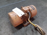 Vibrator 2 kW 125 kg 290/500 V used B17718