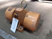 Rüttler 2 kW 125 kg 290/500 V gebraucht B17719
