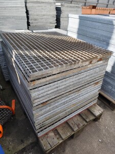 Used grating L80xW100xH3 cm, galvanized
