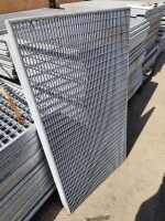 Used gratings L58.5xW104xH2.5 cm, galvanized
