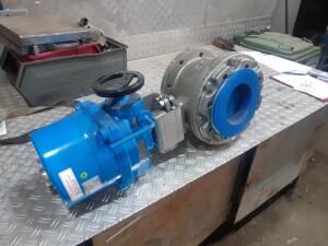 Ball valve DN150 stainless steel with actuator, used B17800