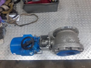 Ball valve DN150 stainless steel with actuator, used B17800