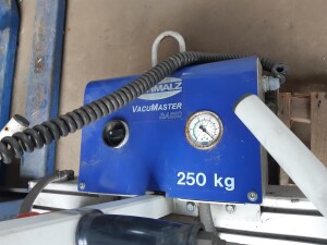 Used 250 kg vacuum lifter B17888