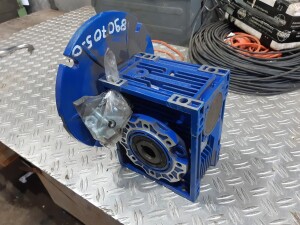 Used worm gear reducers, i:10 to 3 kW, B17909