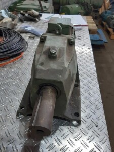 Used gearmotor, 0.75 kW / 20 rpm, B17913