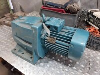 2.2 kW / 50 rpm gearmotor, used, B17914