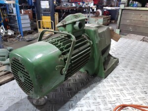 Gearmotor with brake, 1.1 kW / 31.5 rpm, used, B17916