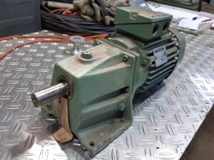 Getriebemotor 0,15/0,28 kW / 100/200 U/min gebraucht B17924
