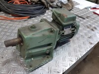 Getriebemotor 0,18 kW 31,5 U/min gebraucht B17926