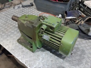 Used gearmotor, 1.1 kW / 40 rpm, B17934