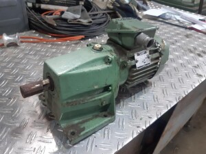 Getriebemotor 0,18 kW / 20 U/min gebraucht B17939
