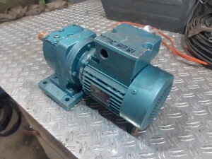 Getriebemotor 0,25 kW / 25 U/min gebraucht B17940