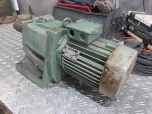 Used gearmotor, 1.5 kW / 50 rpm, B17941