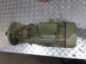 Getriebemotor 1,1 kW / 100 U/min gebraucht B17946