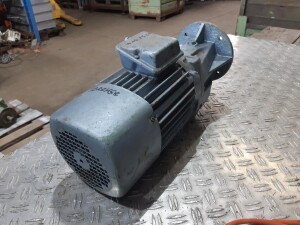 Getriebemotor mit Bremse 1,1 kW / 12.5 U/min gebraucht B17953