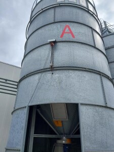 Used 190 m³ bolted bulk material silo B18010