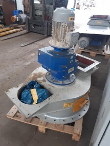 Used 150 m³ bolted bulk material silo B18016