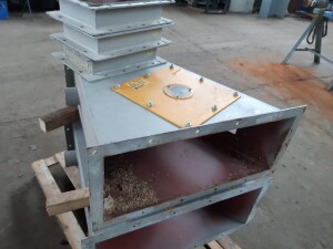 Used Discharge Hopper 1000 x 850 x 350 B18019