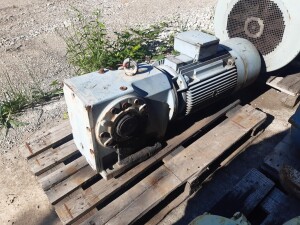 Getriebemotor mit Bremse 18,5 kW 126 U/min gebraucht B18029