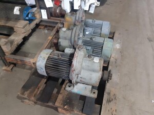 2.2 kW / 190 rpm gearmotor, used, B18075