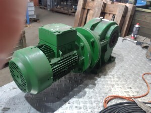 Gear Motor 2.2 kW, 11 rpm, B3, used, B18076