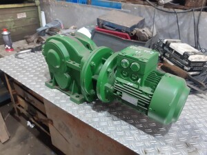 Gear Motor 2.2 kW, 11 rpm, B3, used, B18076