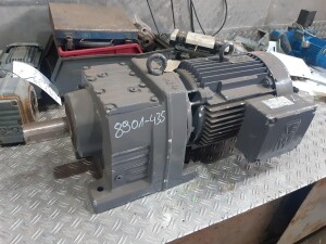 7.5 kW, 84 rpm gearmotor, used, B18079