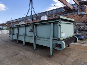 Used dosing hopper with conveyor belt B18095