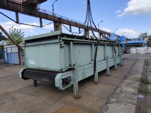 Used dosing hopper with conveyor belt B18095