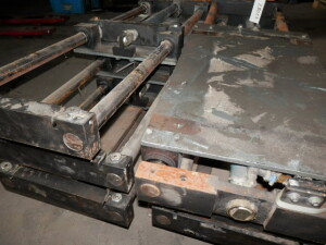 28023 | Pneumatic cross shifters Side shifters used
