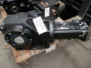 Servo motor Gear motor with brake 44 rpm 400 V B11213