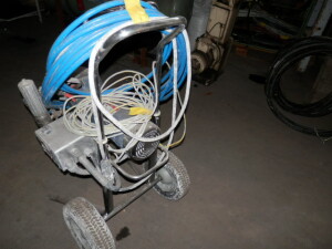 B11591 | Piston pump Airless paint sprayer Paint sprayer Paint pump used