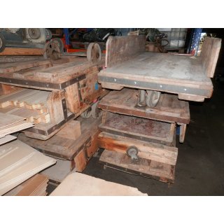 B12206 nostalgischer antiker Holzkarren Lastkarren Rollwagen gebraucht